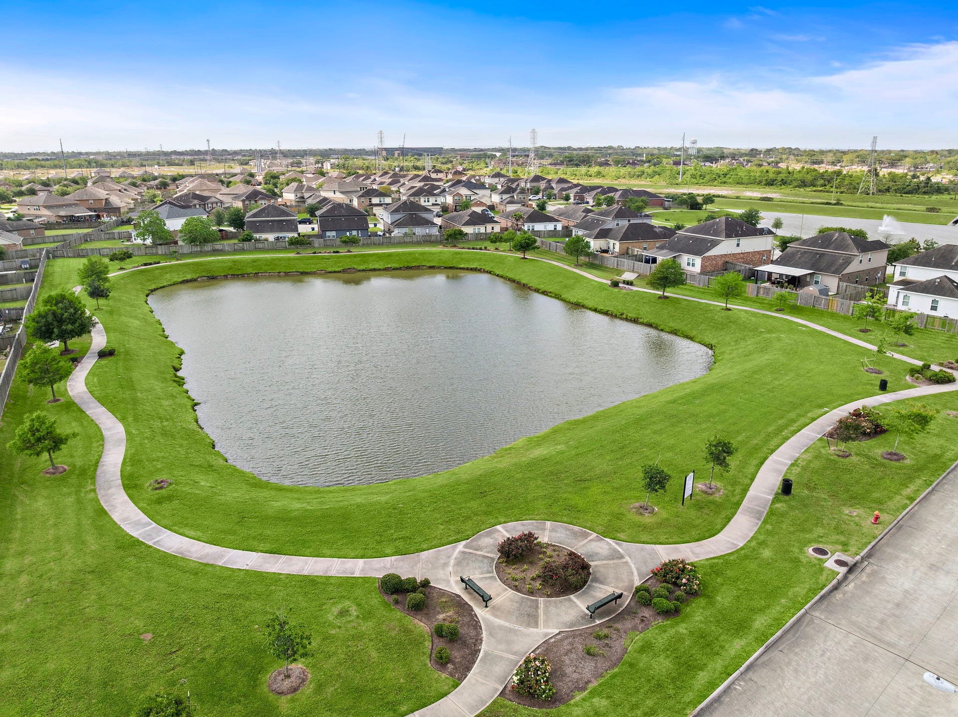 2821 Zircon Drive, Texas City, TX 77591 2821 Zircon Drive, Texas City, TX 77591