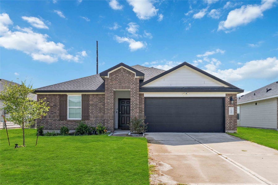 Property photo for 7535 Fierce Friesian Lane, Rosharon, TX