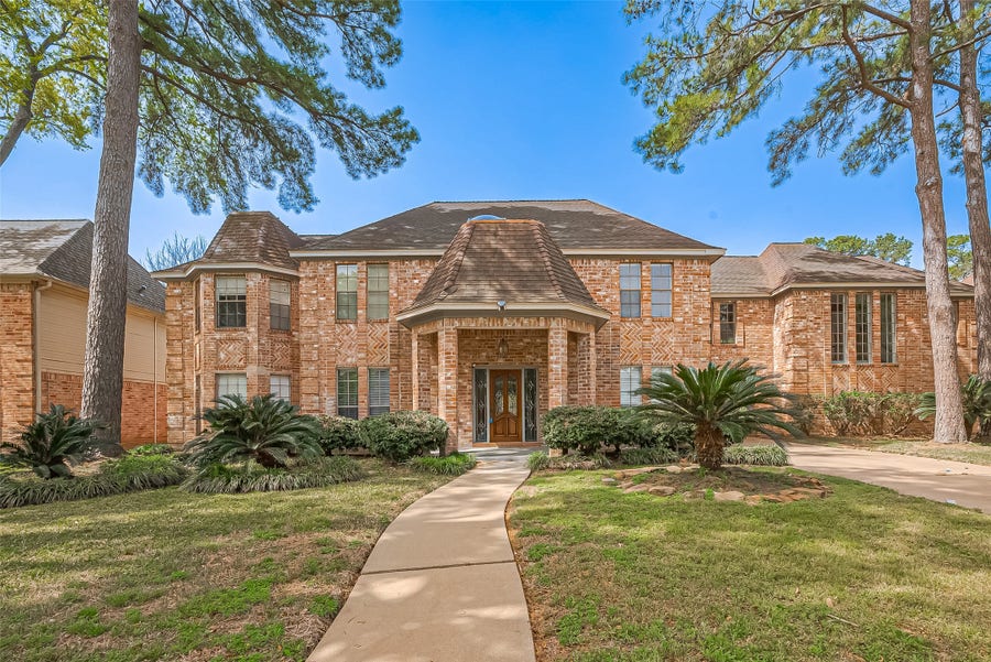 Property photo for 18307 Champion Forest Drive, Spring, TX