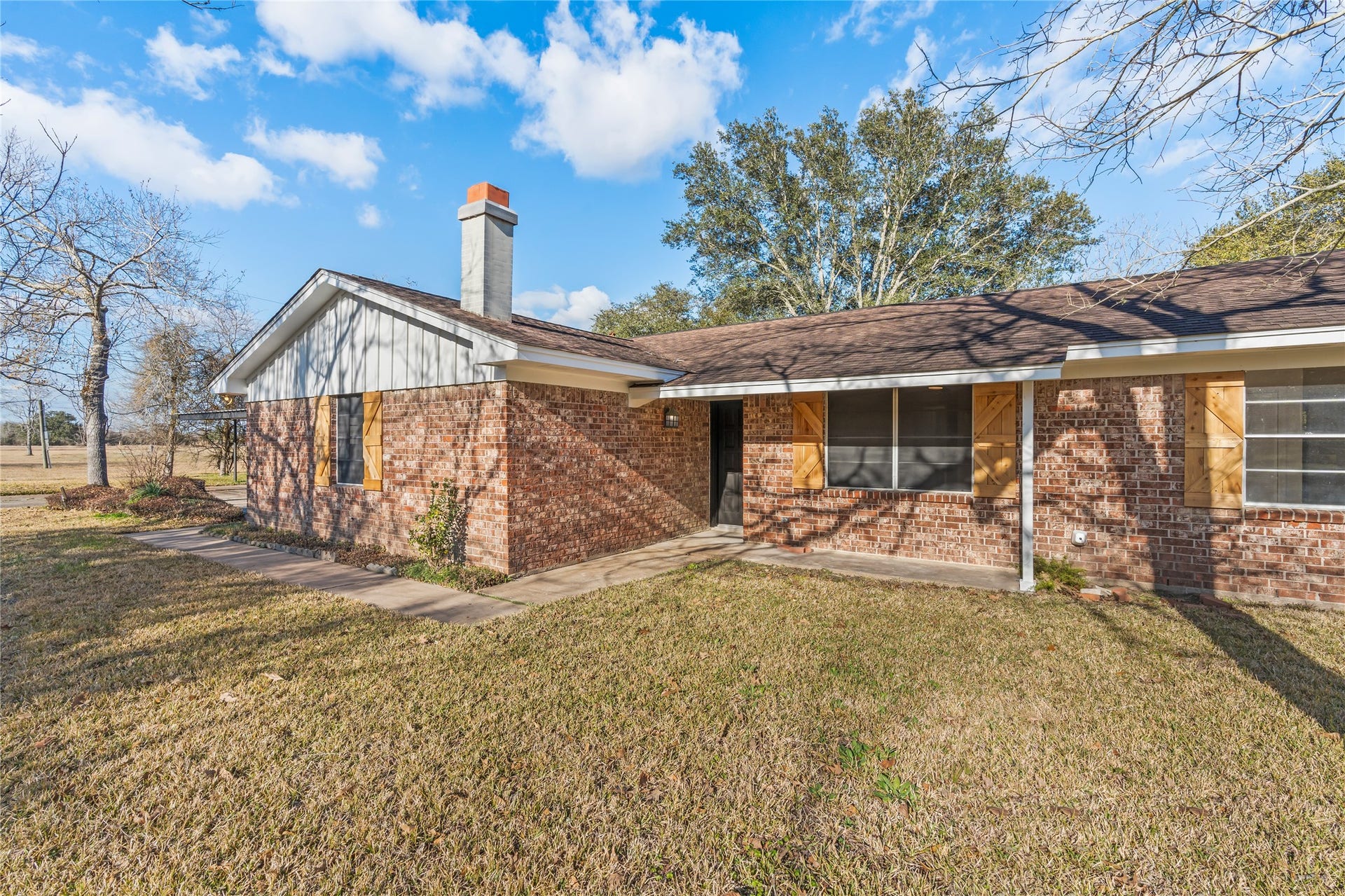 15903 Hickory Bend Drive, Alvin, TX 77511