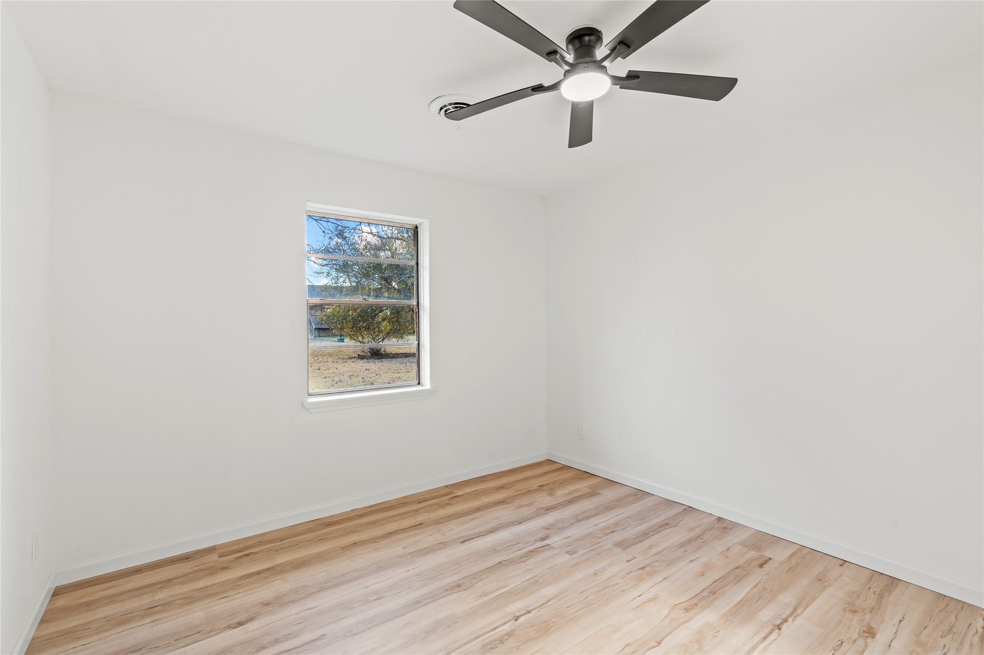 15903 Hickory Bend Drive, Alvin, TX 77511