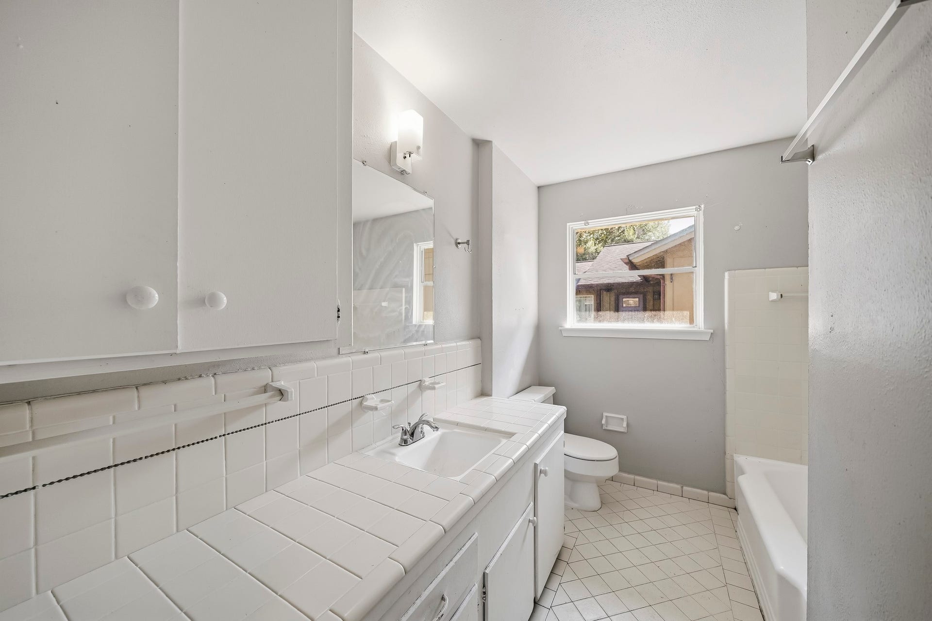 7043 Hendon Lane, Houston, TX 77074
