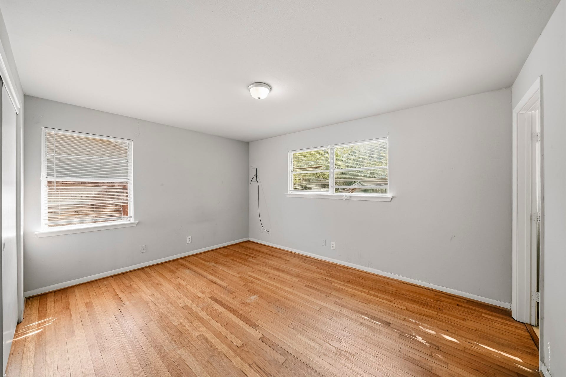 7043 Hendon Lane, Houston, TX 77074