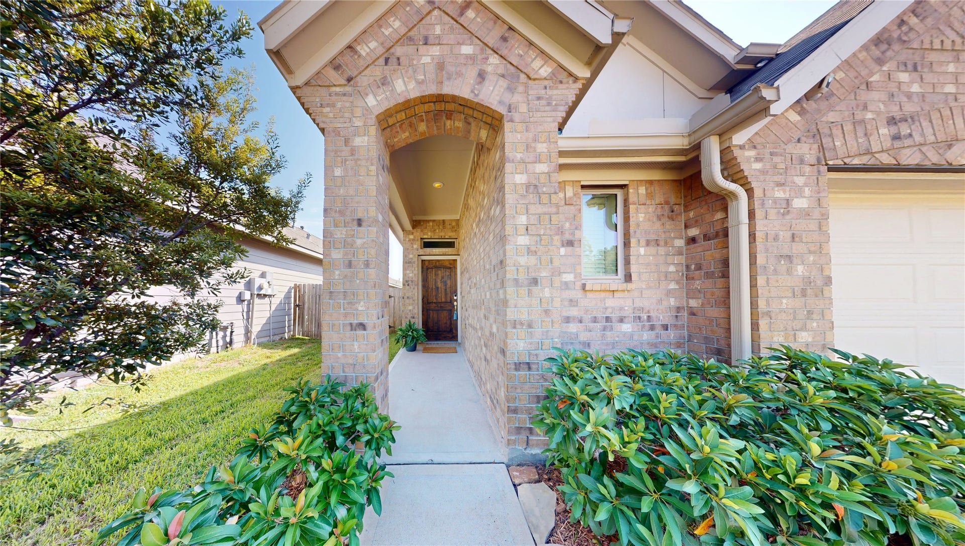 2926 Yaupon Grove Lane, Conroe, TX 77385 Located in Meadows at Imperial Oaks, this one-story home features 3 bedrooms, 2 baths, game room with French doors.