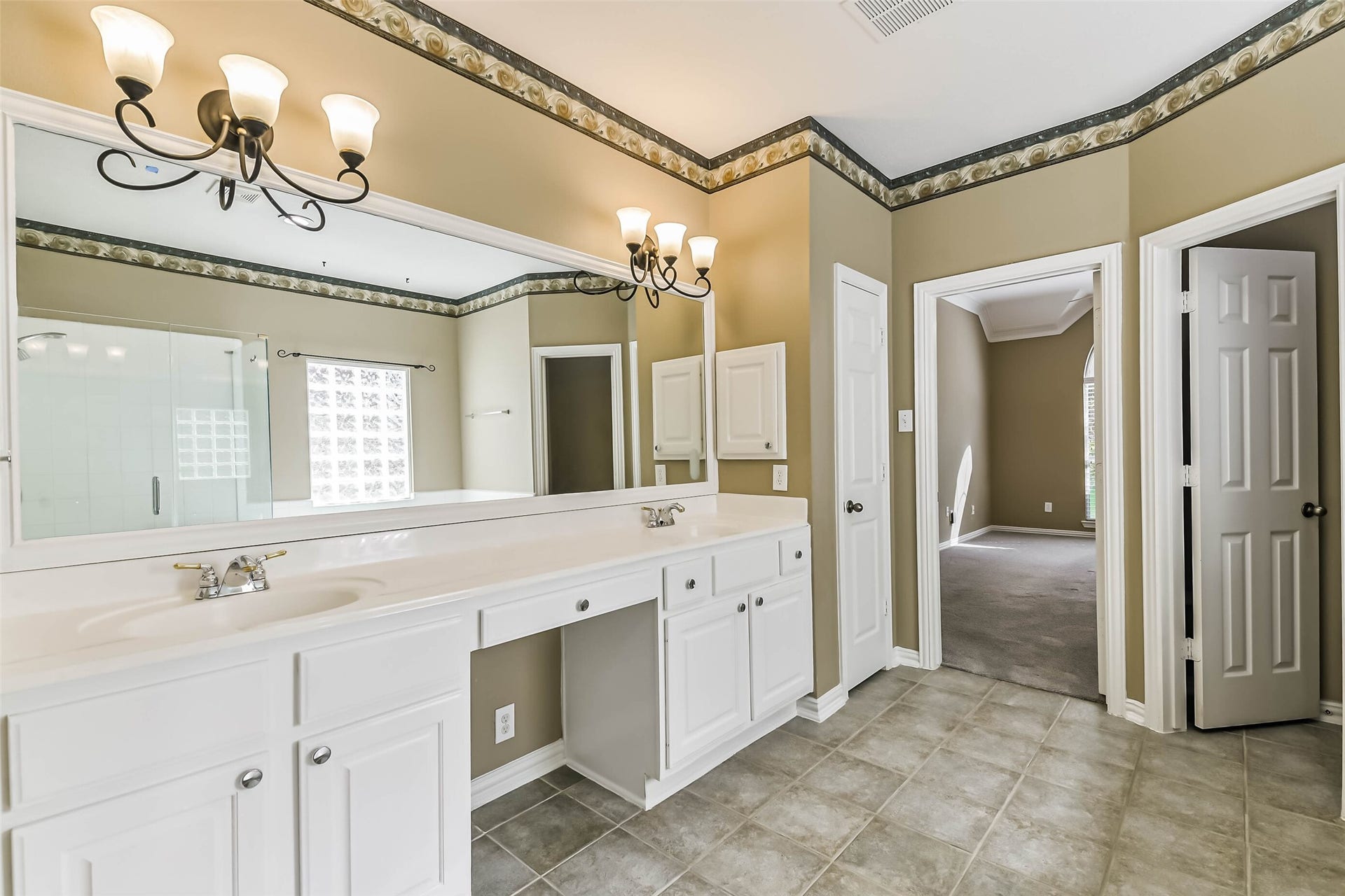 15 Filigree Pines Place, The Woodlands, TX 77382 15 Filigree Pines Place, The Woodlands, TX 77382