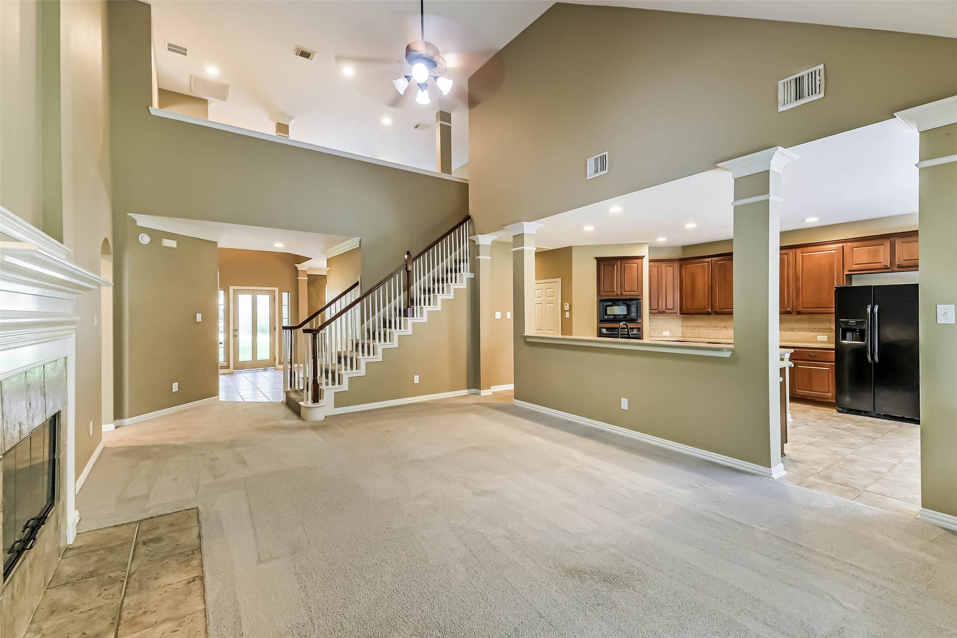 15 Filigree Pines Place, The Woodlands, TX 77382 15 Filigree Pines Place, The Woodlands, TX 77382