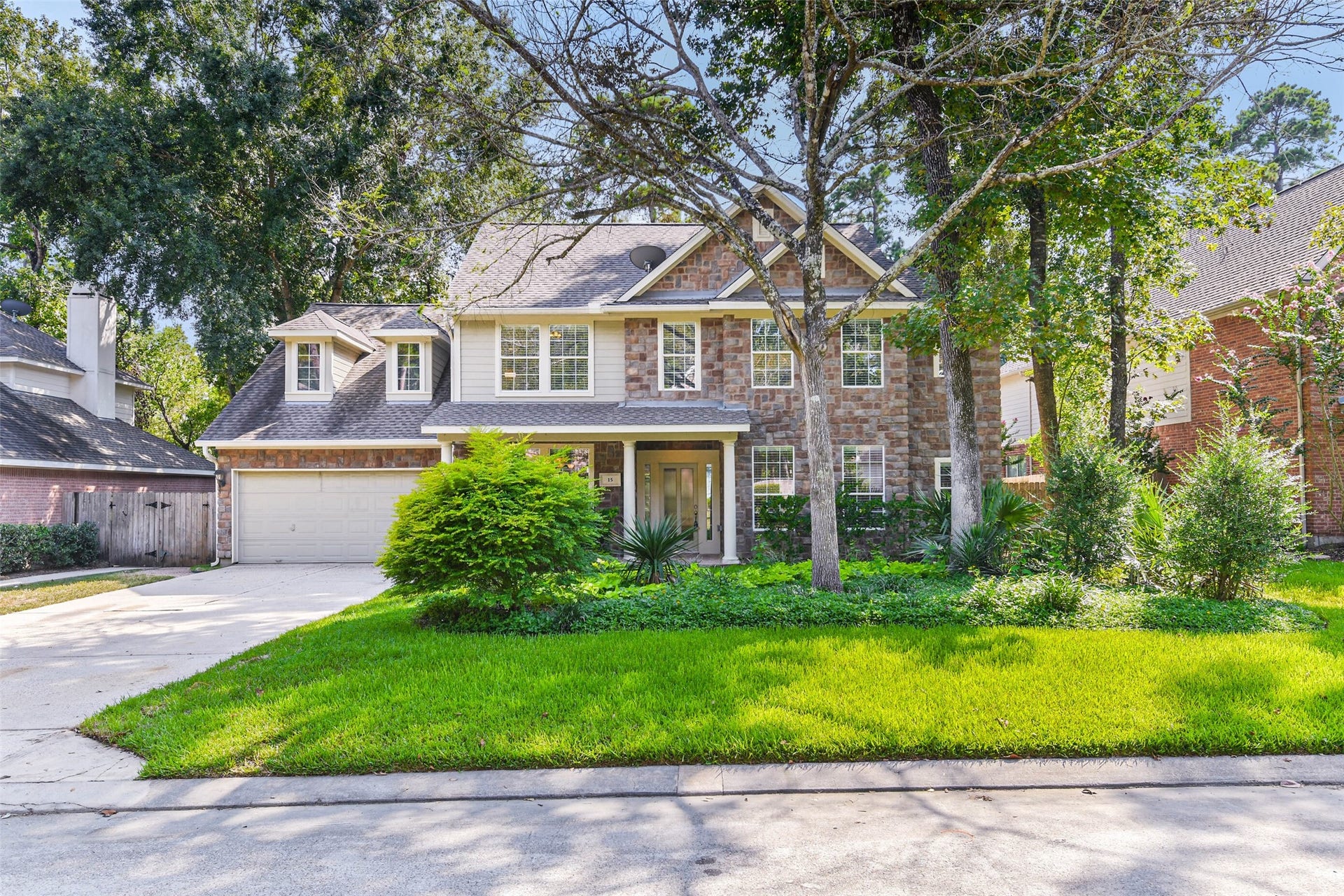 15 Filigree Pines Place, The Woodlands, TX 77382 15 Filigree Pines Place, The Woodlands, TX 77382