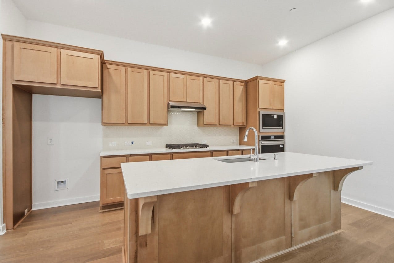579 Cypress Valley Avenue, Montgomery, TX 77316 Kitchen