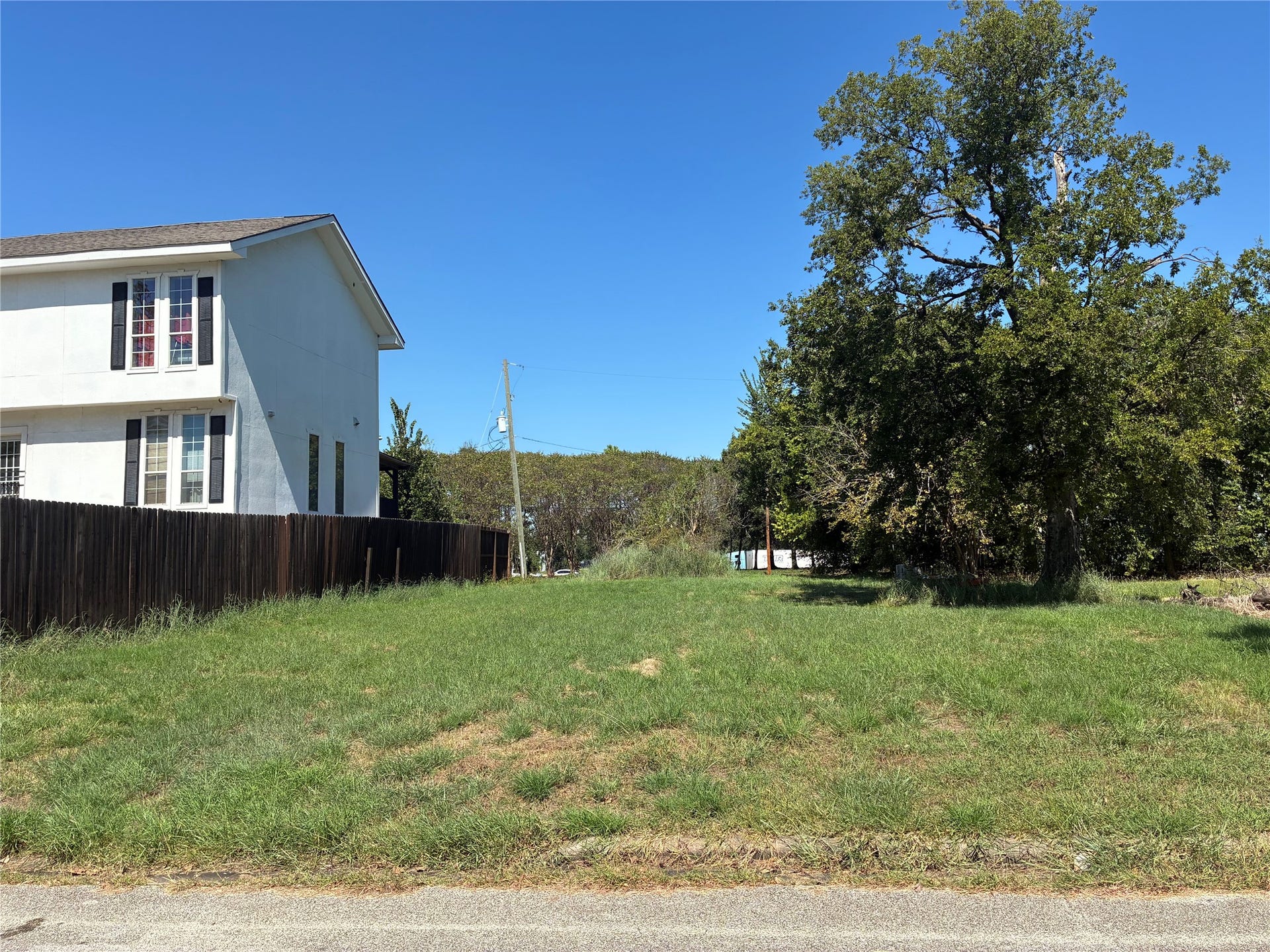 4021 Buck Street, Houston, TX 77020 4021 Buck Street, Houston, TX 77020