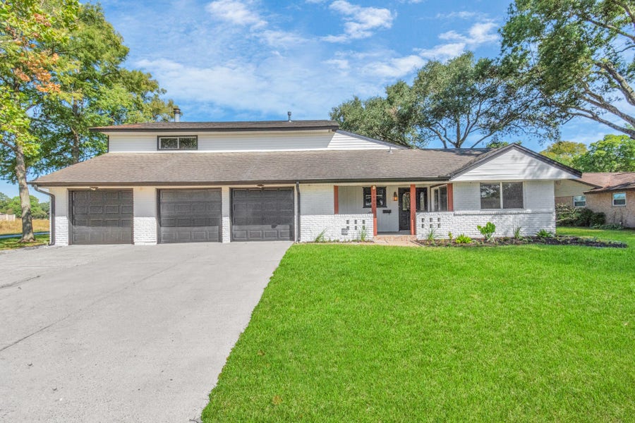 Property photo for 1803 Reseda Drive, Houston, TX