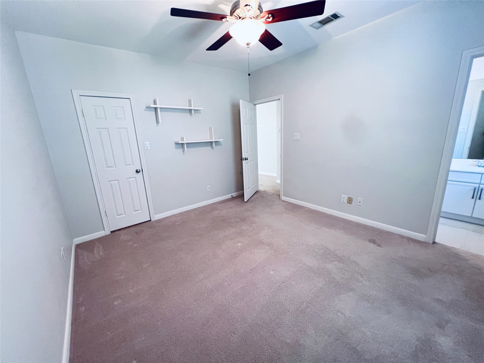 2710 N Sabine Street, #116, Houston, TX 77009