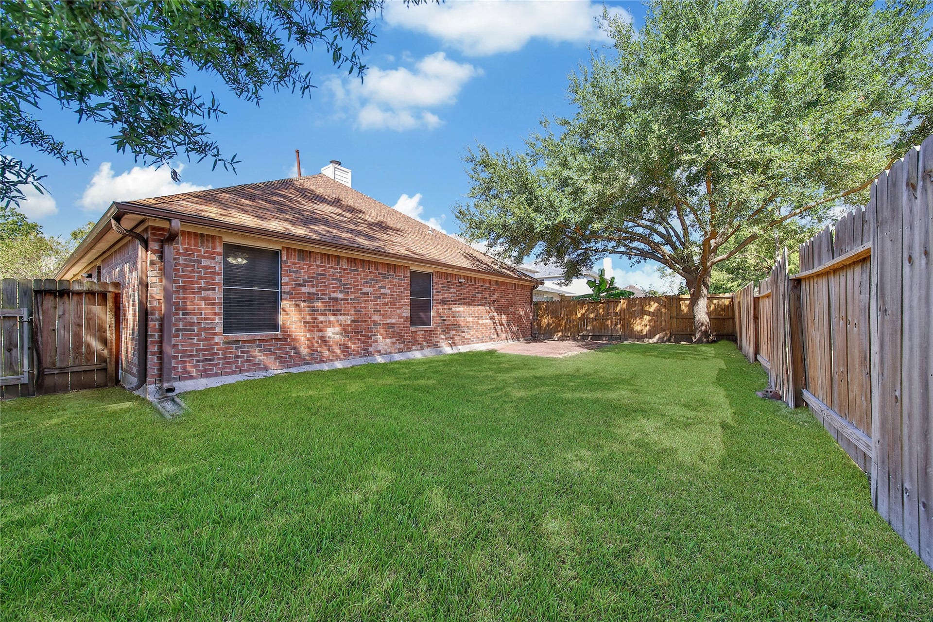 18614 Woodbreeze Drive, Humble, TX 77346 18614 Woodbreeze Drive, Humble, TX 77346