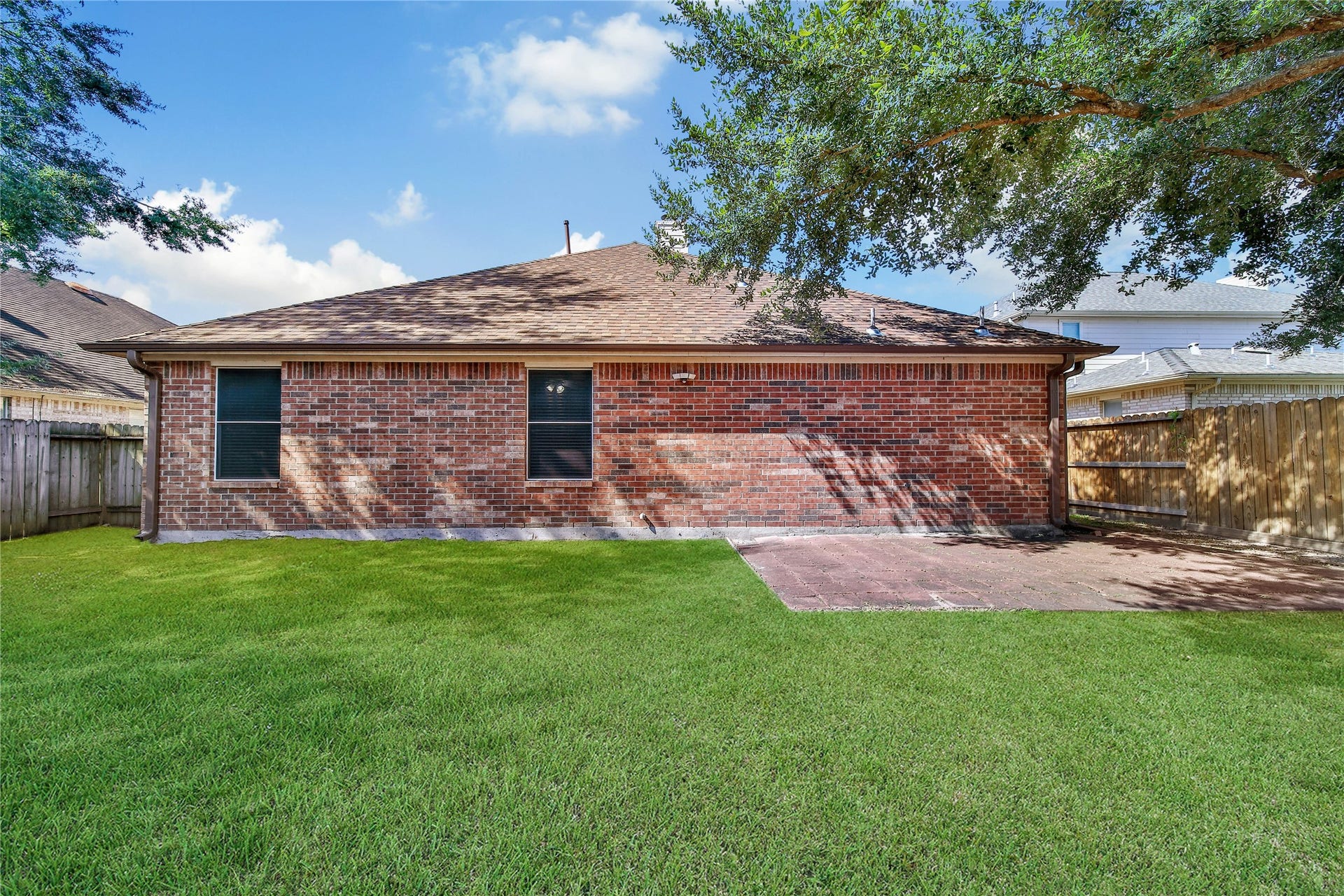18614 Woodbreeze Drive, Humble, TX 77346 18614 Woodbreeze Drive, Humble, TX 77346