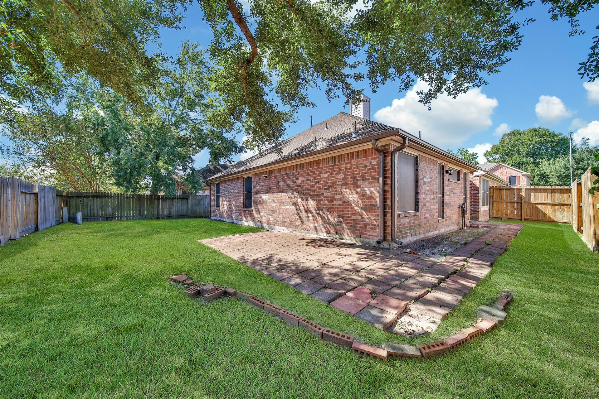 18614 Woodbreeze Drive, Humble, TX 77346 18614 Woodbreeze Drive, Humble, TX 77346