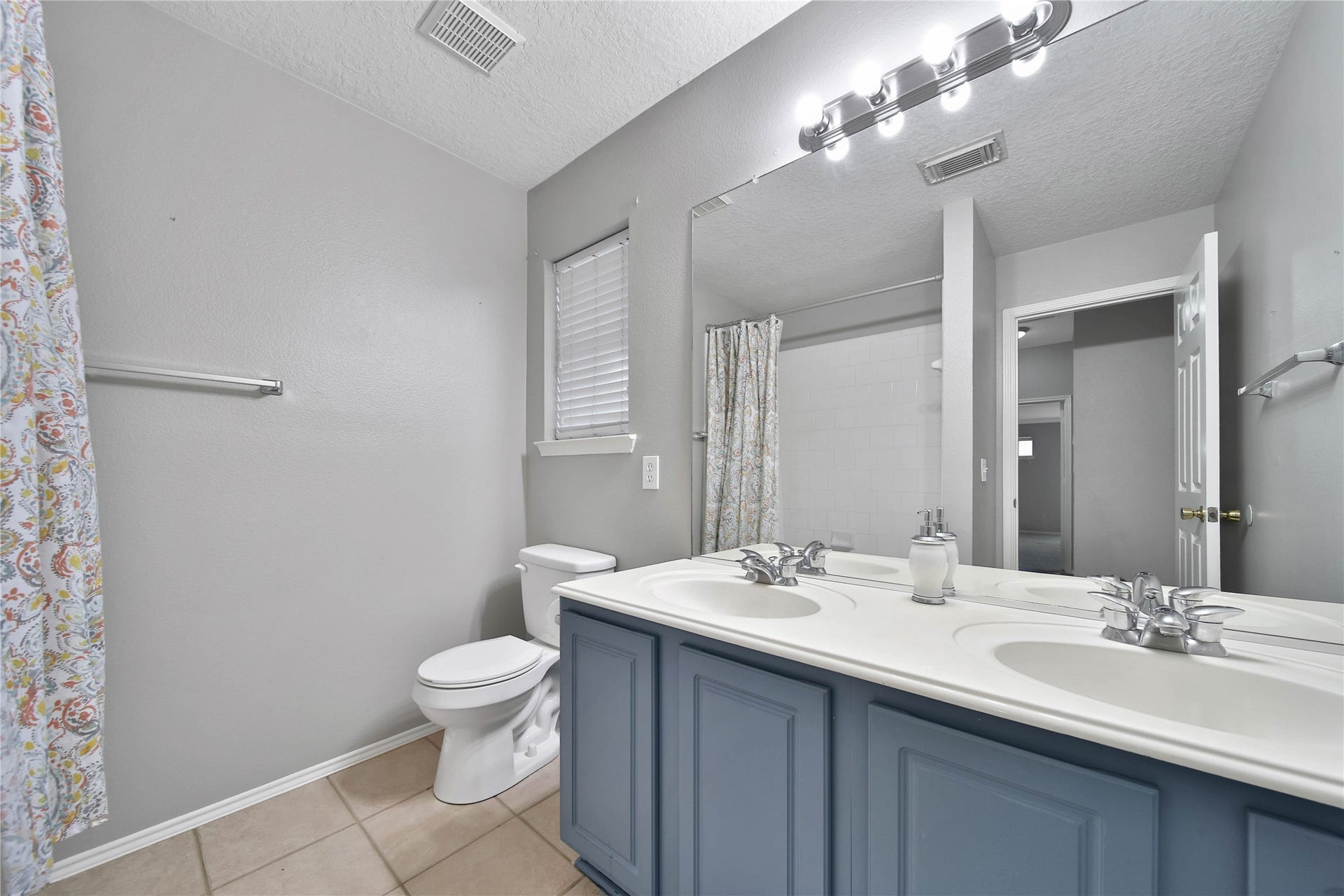18614 Woodbreeze Drive, Humble, TX 77346 18614 Woodbreeze Drive, Humble, TX 77346