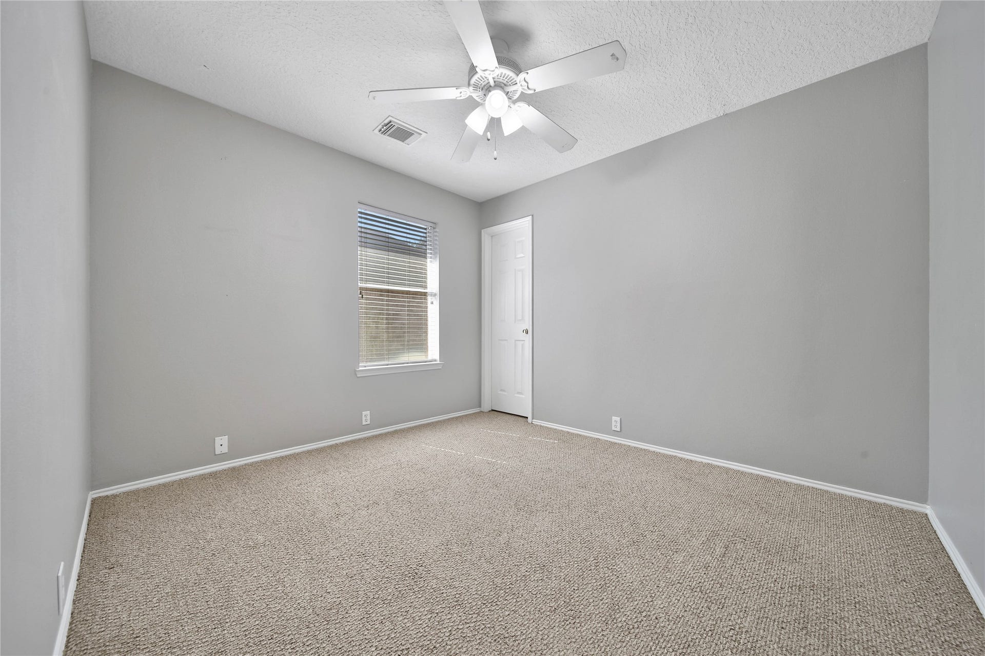 18614 Woodbreeze Drive, Humble, TX 77346 18614 Woodbreeze Drive, Humble, TX 77346