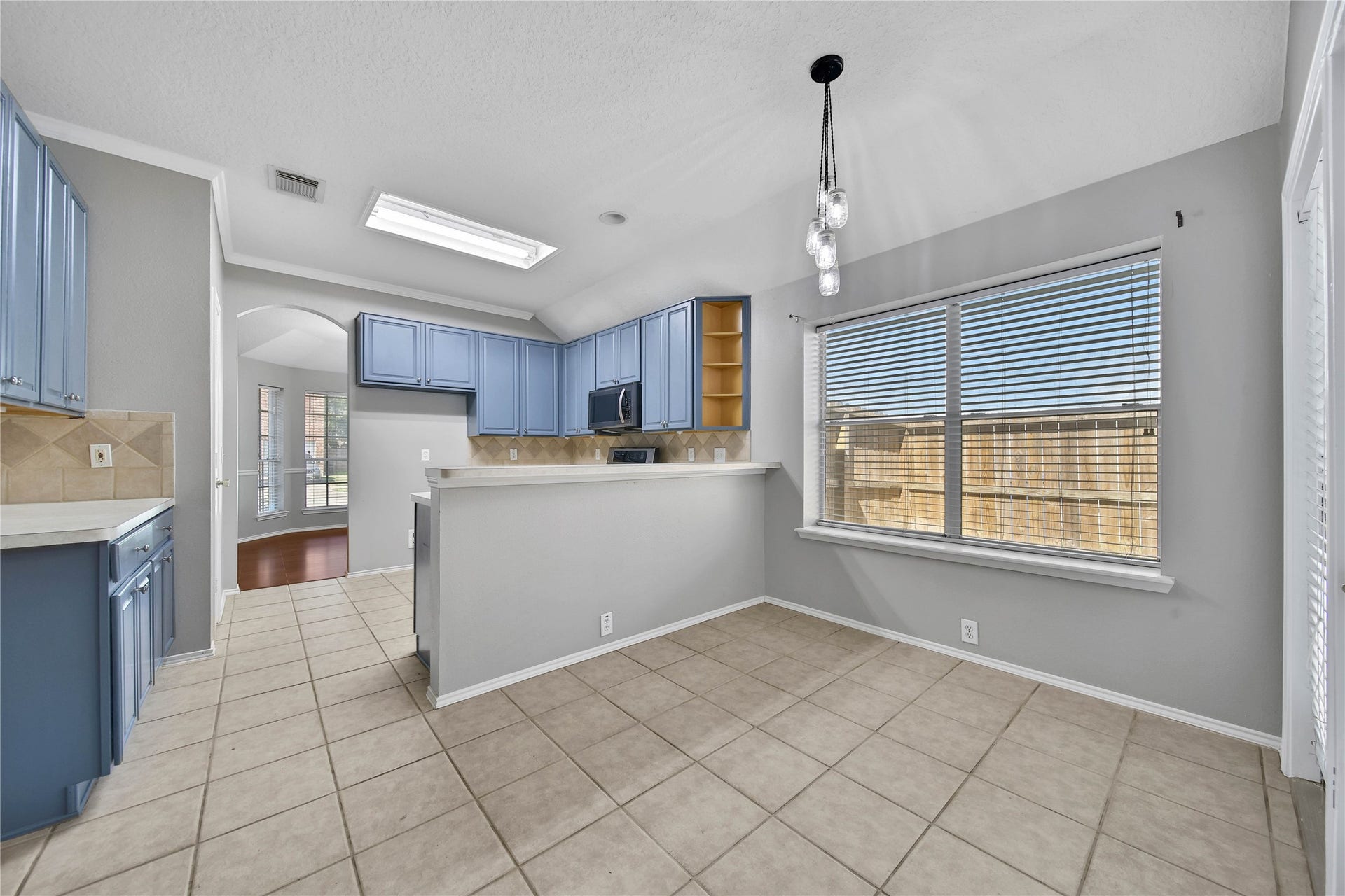 18614 Woodbreeze Drive, Humble, TX 77346 18614 Woodbreeze Drive, Humble, TX 77346
