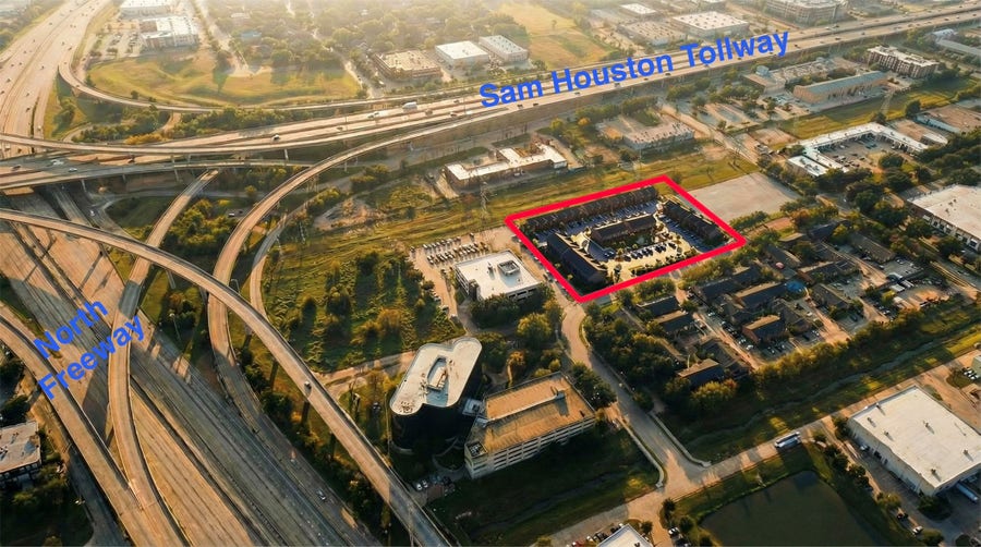 Property photo for 81 Northpoint Drive Building 7, #B, Houston, TX