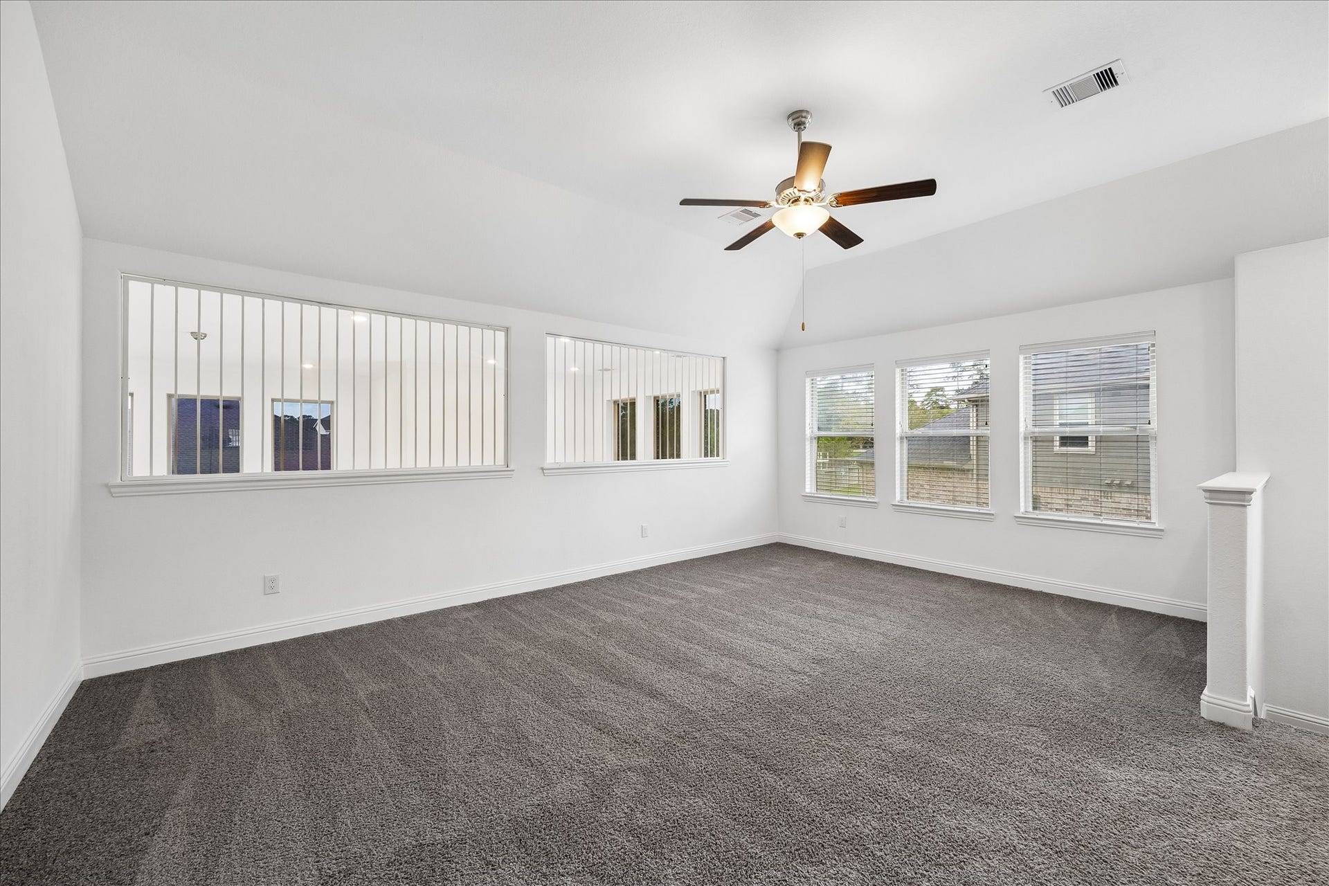 504 Sage Timbers Lane, Pinehurst, TX 77362