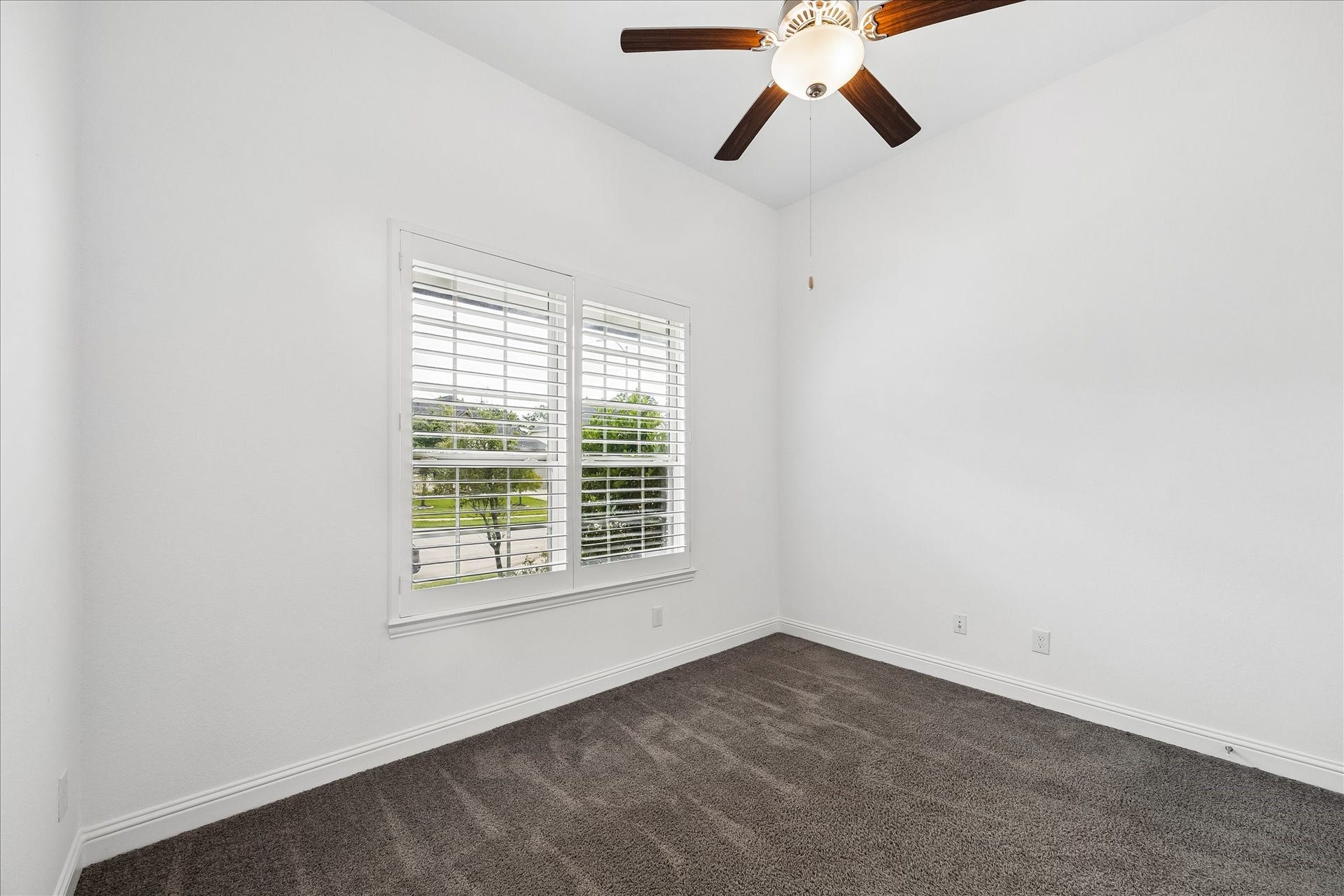 504 Sage Timbers Lane, Pinehurst, TX 77362