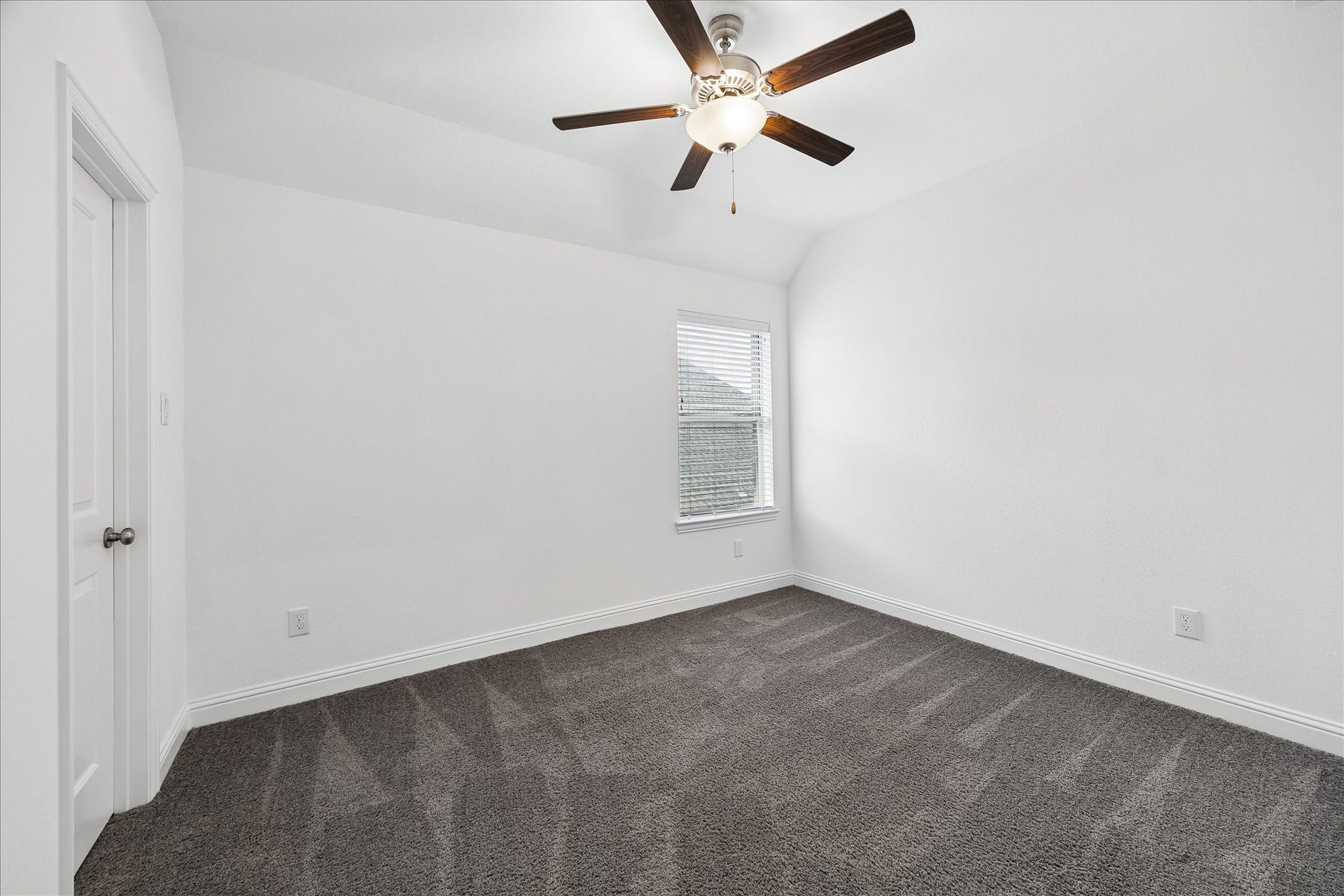 504 Sage Timbers Lane, Pinehurst, TX 77362