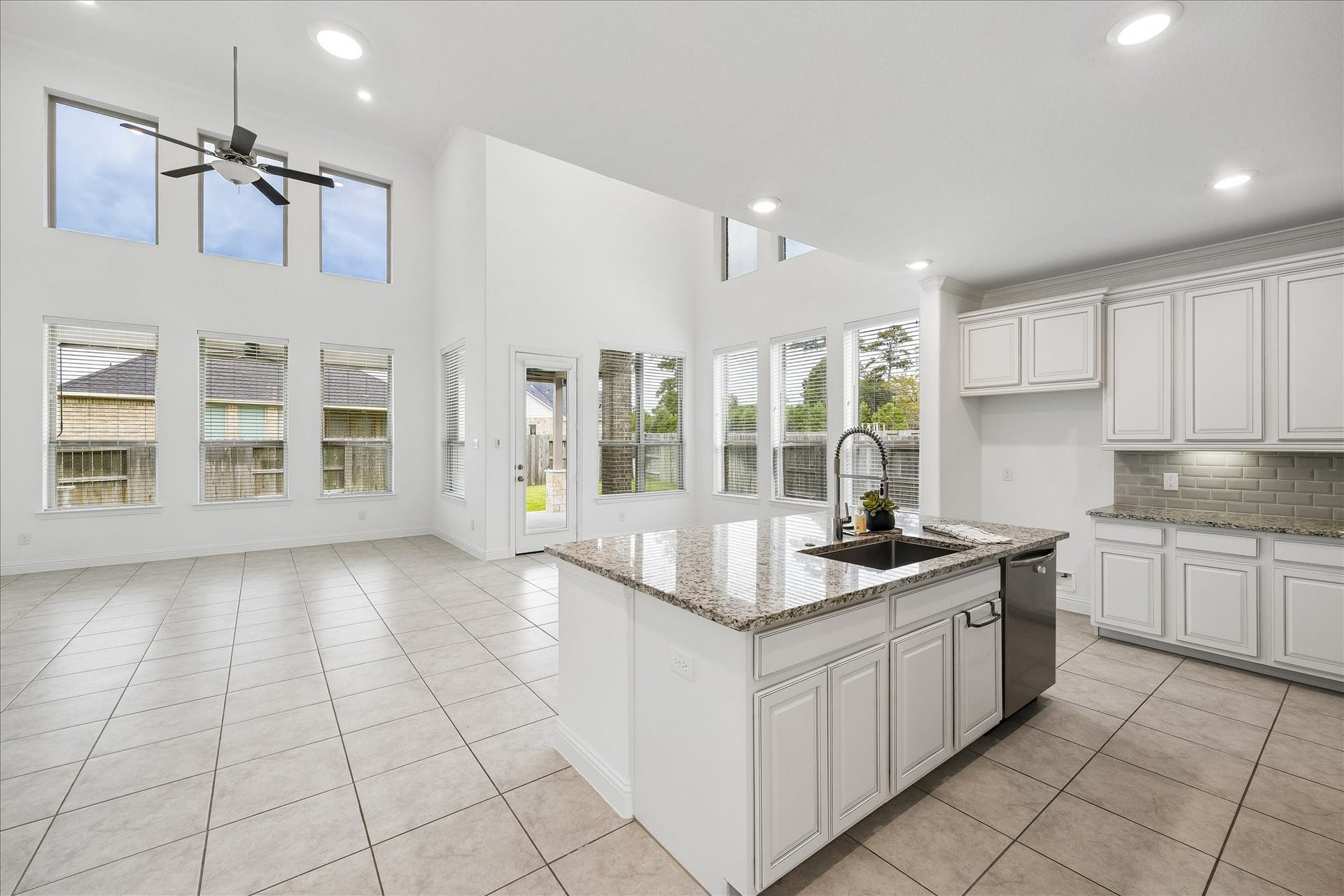 504 Sage Timbers Lane, Pinehurst, TX 77362