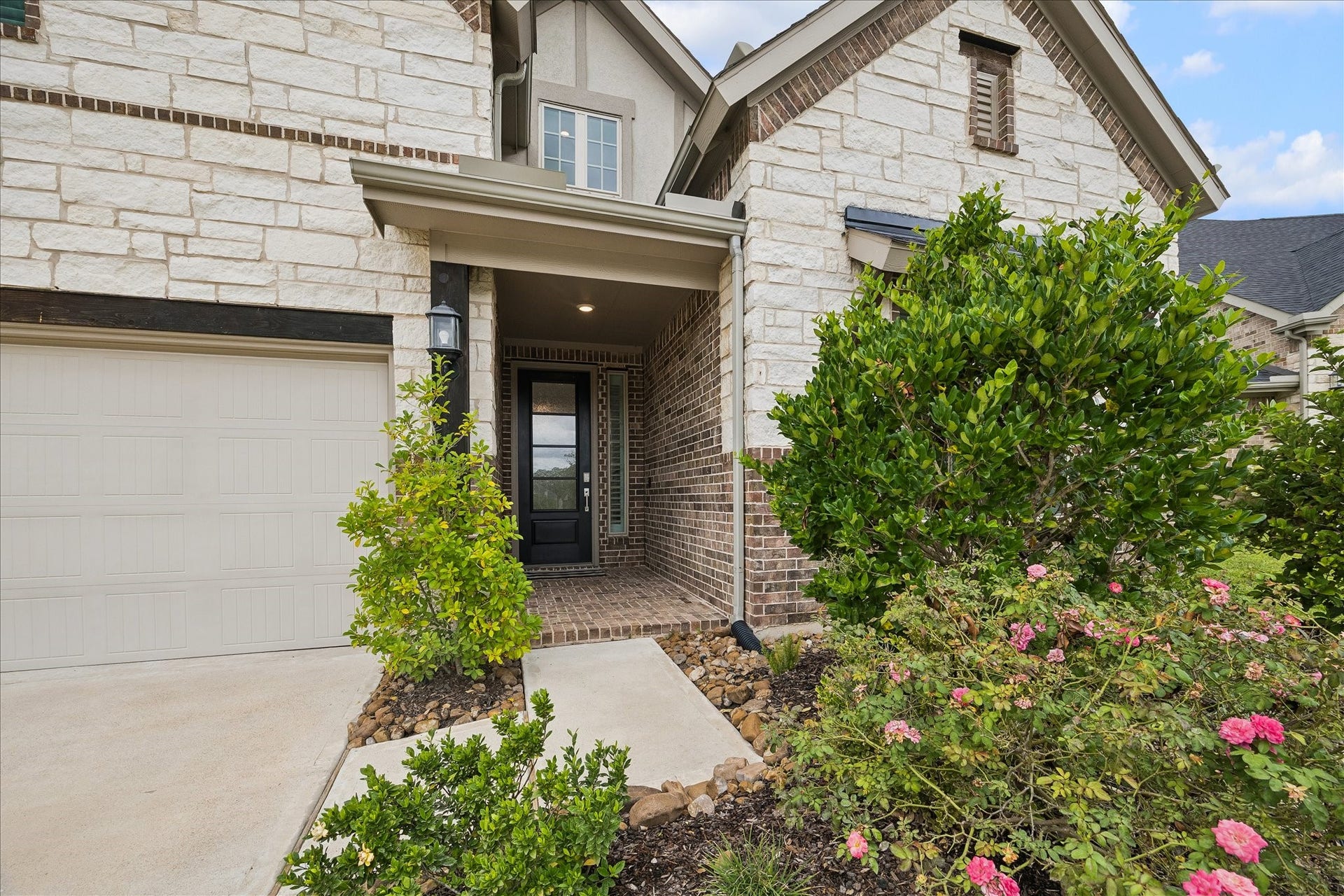 504 Sage Timbers Lane, Pinehurst, TX 77362