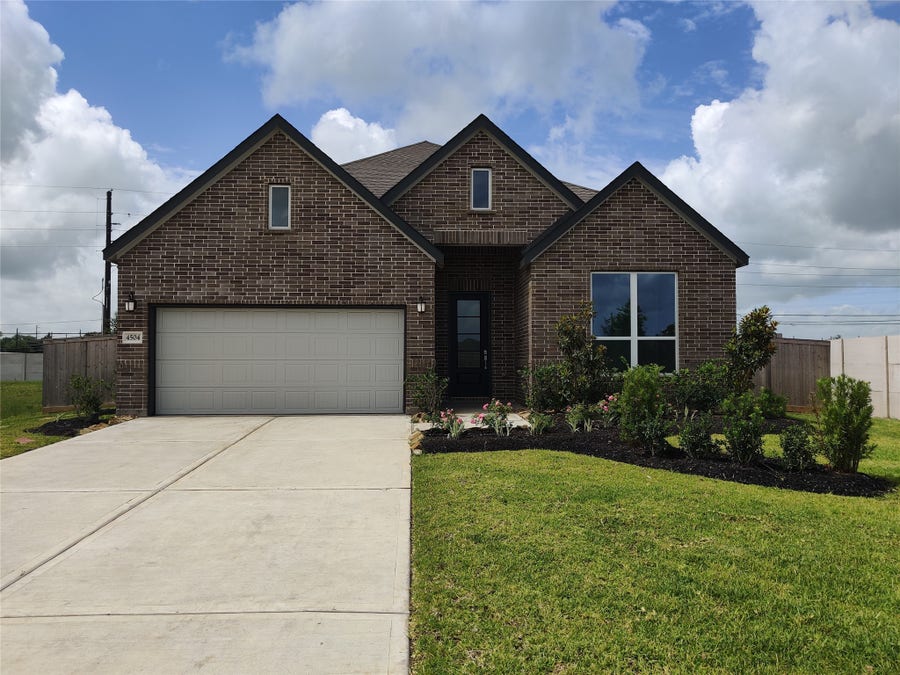 Property photo for 4504 Centennial Ridge Drive, Rosenberg, TX