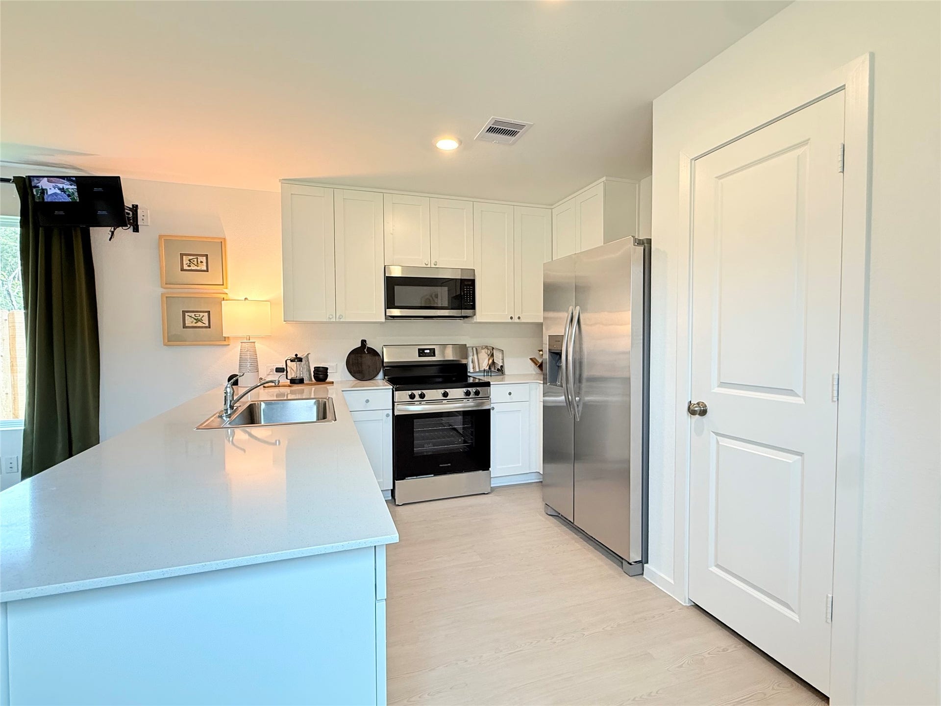 3650 Duplet Ave, Conroe, TX 77306 3650 Duplet Ave, Conroe, TX 77306