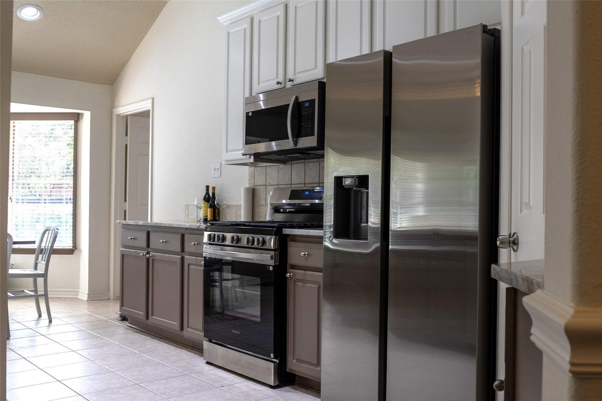 47 Hidden Meadow Drive, The Woodlands, TX 77382 47 Hidden Meadow Drive, The Woodlands, TX 77382