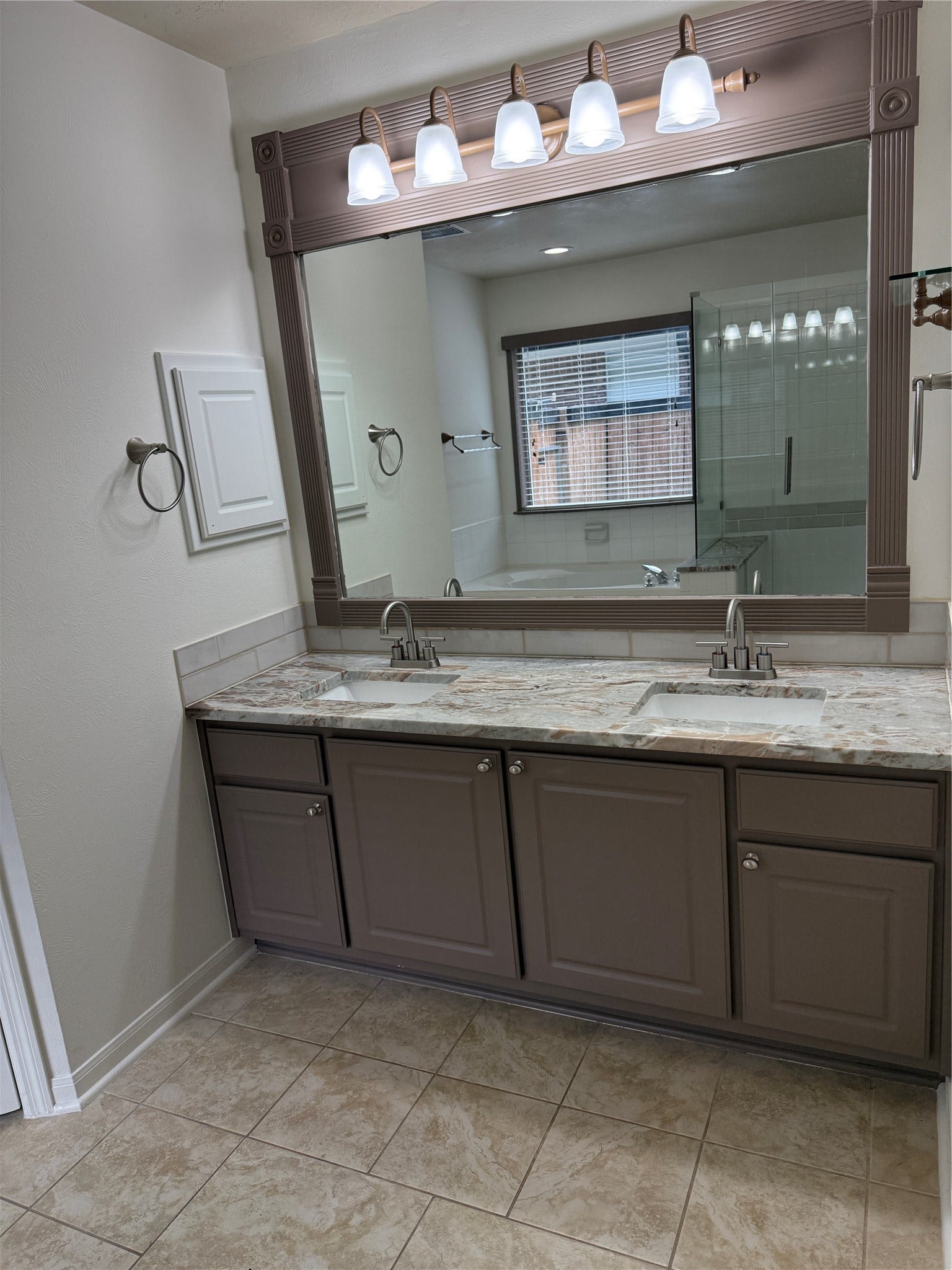 47 Hidden Meadow Drive, The Woodlands, TX 77382 47 Hidden Meadow Drive, The Woodlands, TX 77382