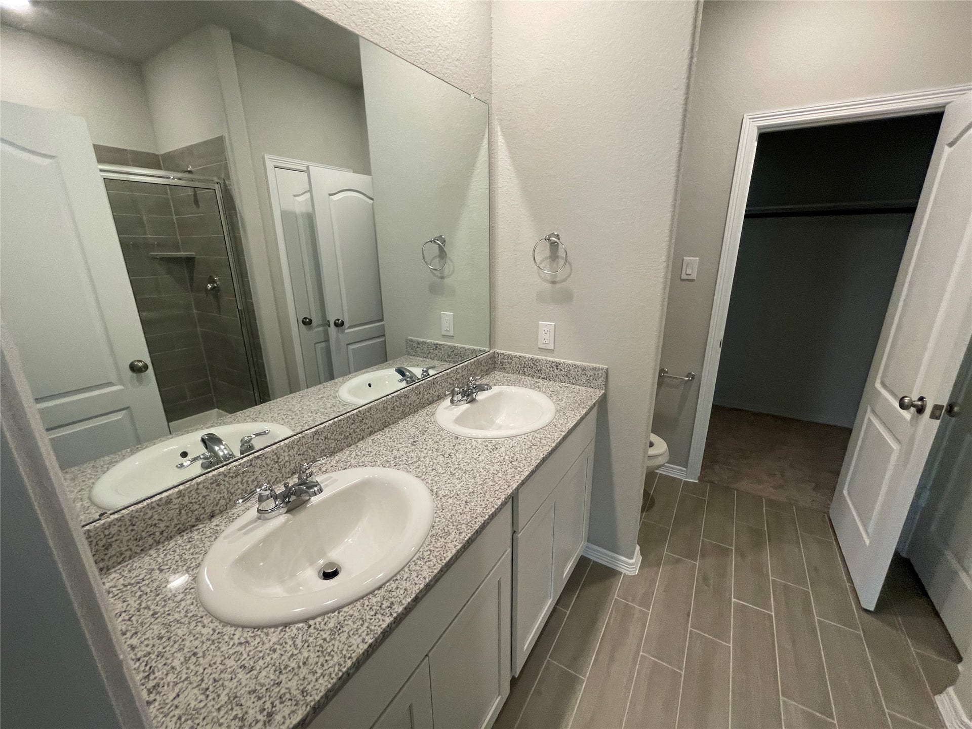 958 Redinger Ridge Drive, Houston, TX 77336 958 Redinger Ridge Drive, Houston, TX 77336