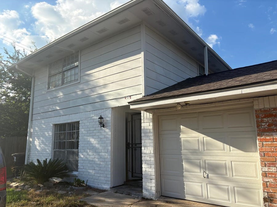 Property photo for 6326 S Briar Bayou Dr, Houston, TX