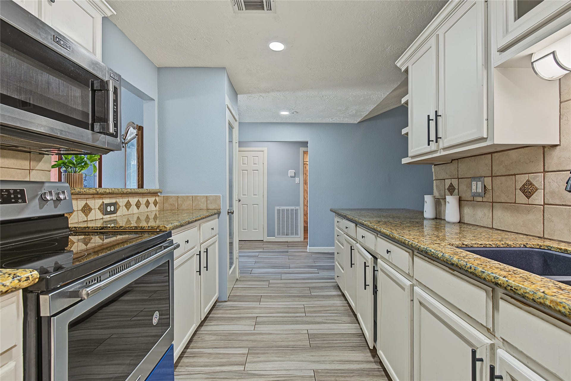12802 Enchanted Path Drive, Houston, TX 77044 12802 Enchanted Path Drive, Houston, TX 77044