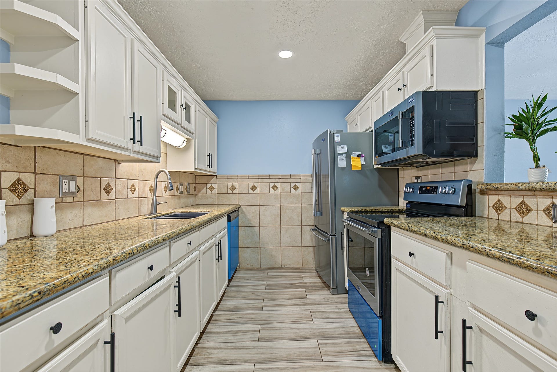 12802 Enchanted Path Drive, Houston, TX 77044 12802 Enchanted Path Drive, Houston, TX 77044