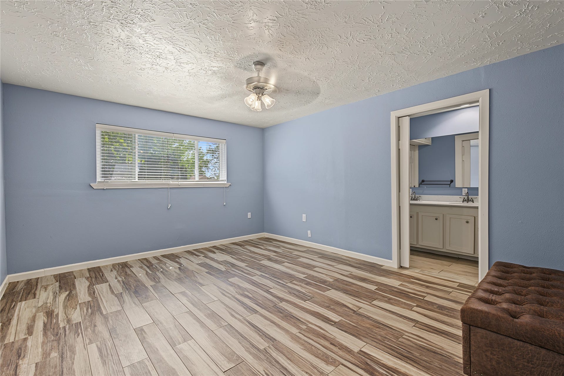 12802 Enchanted Path Drive, Houston, TX 77044 12802 Enchanted Path Drive, Houston, TX 77044