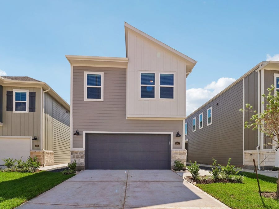 Property photo for 1011 Cedar Place Lane, Missouri City, TX
