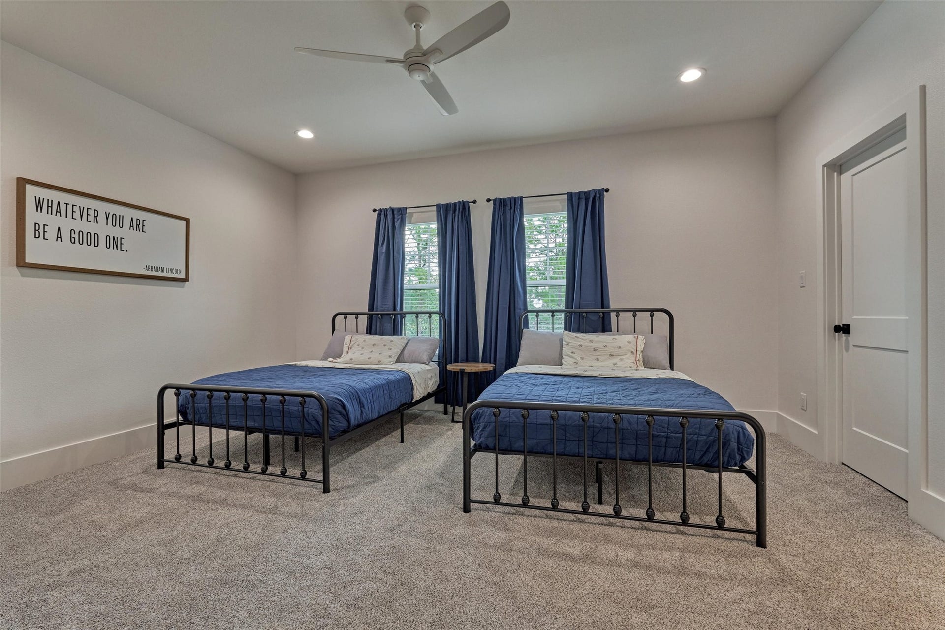 8616 Grand Lake Estates Drive, Montgomery, TX 77316 Secondary Bedroom #4 offers generous space, abundant natural light, and a walk-in closet, plus access to a shared bathroom with Secondary Bedroom #5.