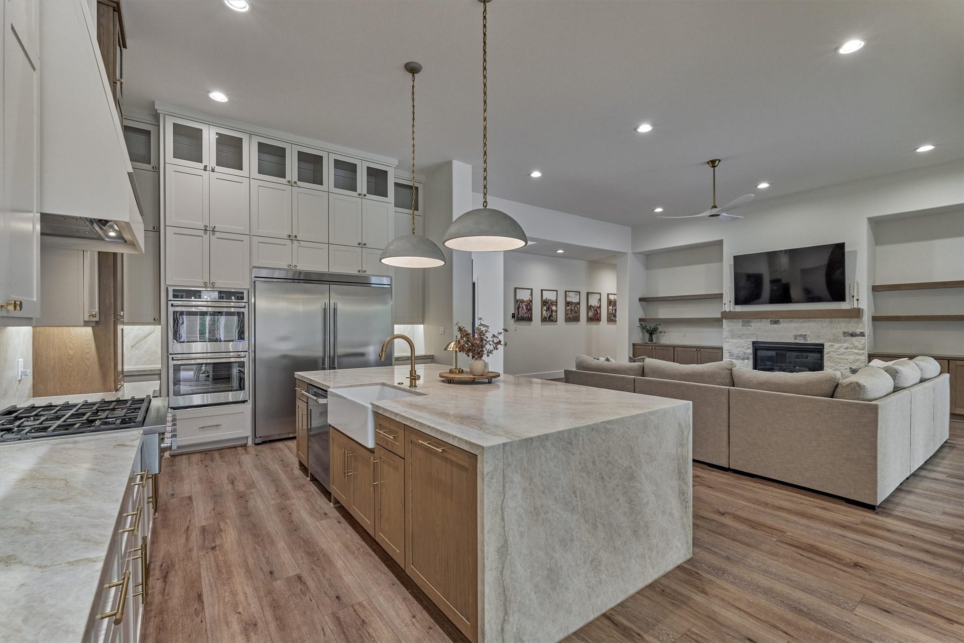 8616 Grand Lake Estates Drive, Montgomery, TX 77316 Effortless flow and functionality throughout these grand living spaces.