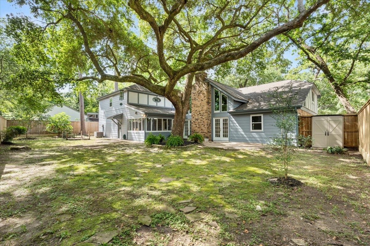 Enjoy a lovely Fall day in the shaded backyard: big enough for friends, family or entertaining a large group