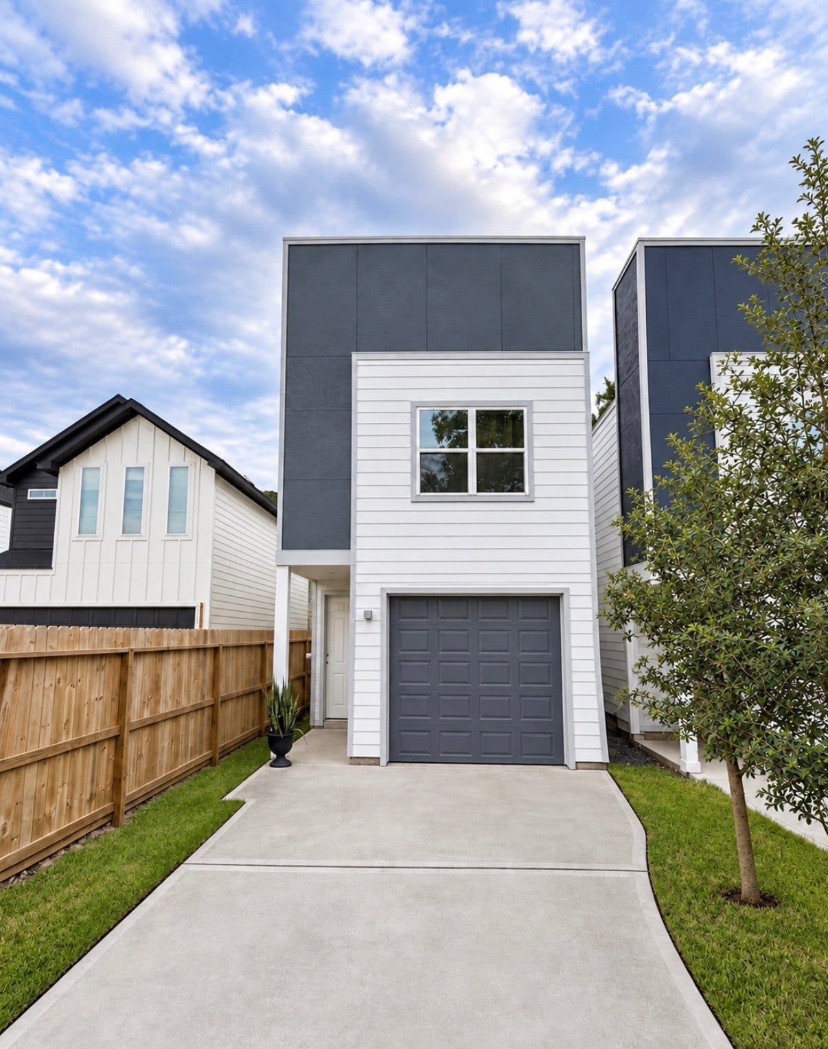 8312 Prairie View Drive, Houston, TX 77088 Welcome Home!