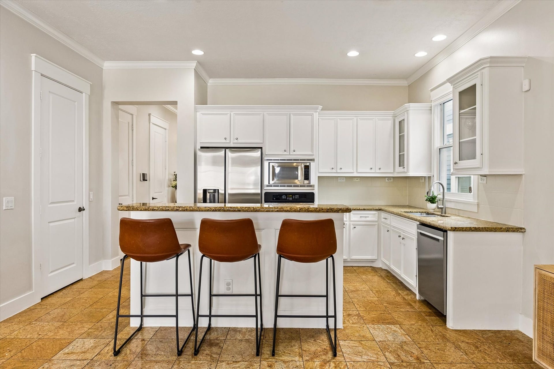 1235 W 21st Street, Houston, TX 77008