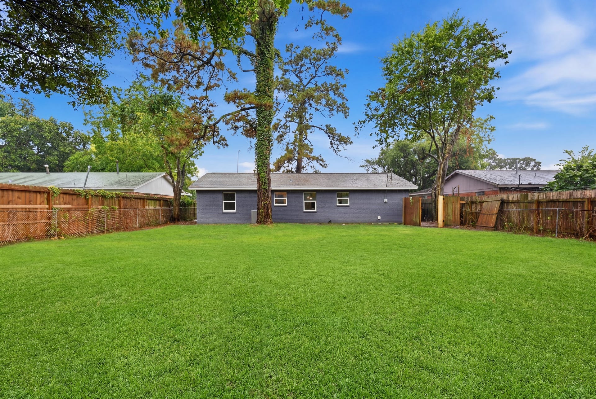 6415 Annunciation Street, Houston, TX 77016 6415 Annunciation Street, Houston, TX 77016