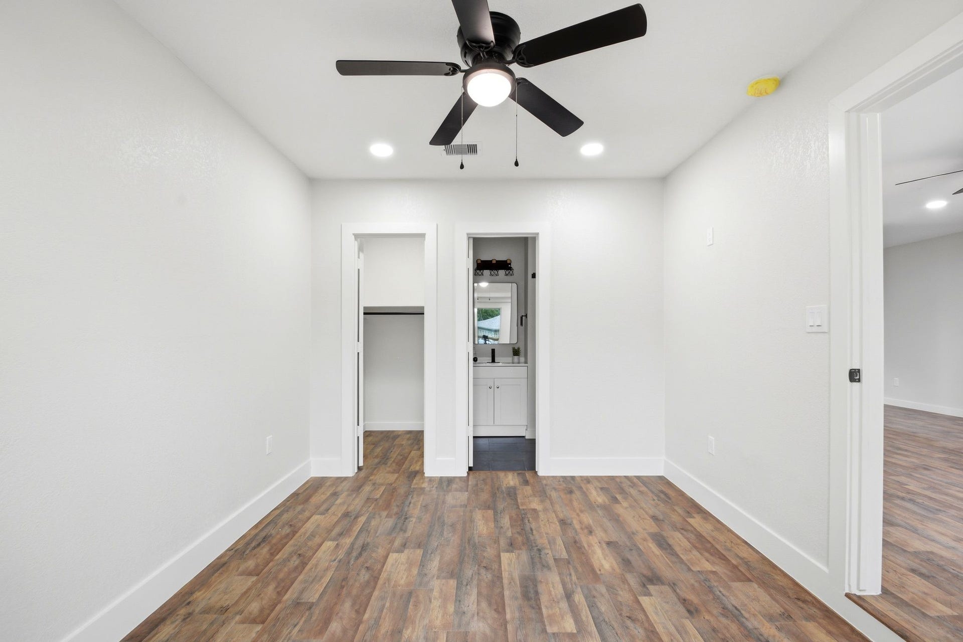 6415 Annunciation Street, Houston, TX 77016 6415 Annunciation Street, Houston, TX 77016