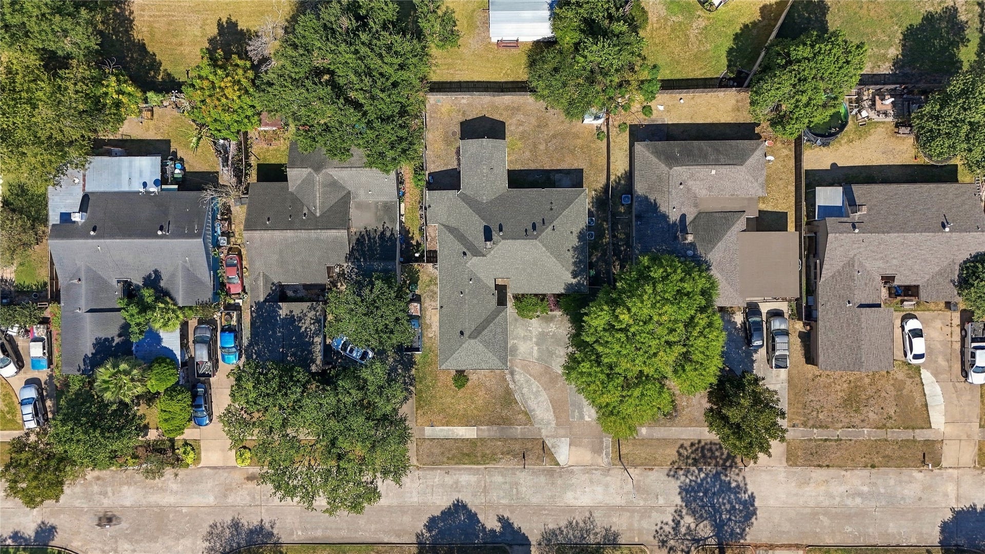 Conveniently located near Beltway 8 (Sam Houston Tollway), with easy access to shopping, dining, and everyday conveniences