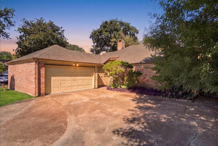 Property photo for 12802 Newbrook Drive, Houston, TX