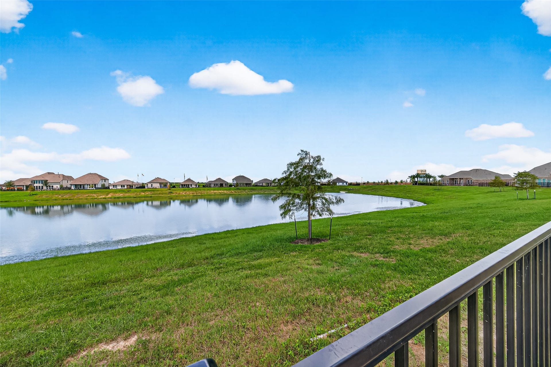 2919 Golden Isle Drive, Texas City, TX 77568