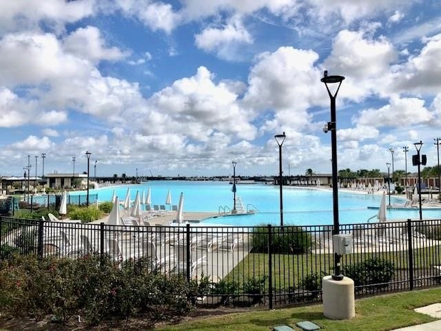 2919 Golden Isle Drive, Texas City, TX 77568