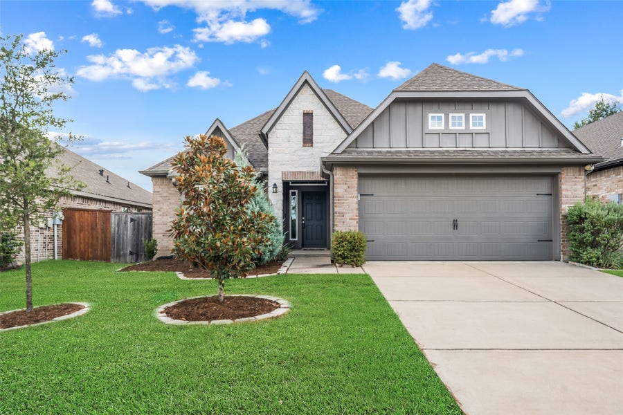 Property photo for 3043 Stonebriar Court, Conroe, TX
