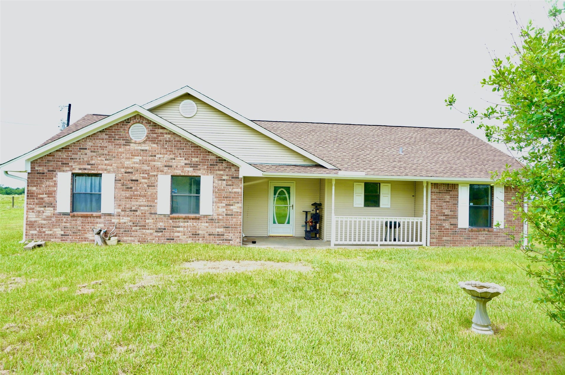 16263 Groce Lane, Hempstead, TX 77445 This 3-bedroom, 2-bathroom home sits on 4.9 acres of land and has been beautifully updated throughout. Recent improvements include new kitchen cabinets, updated bathrooms, a newer A/C system, and many additional upgrades. With plenty of space both inside and out, this property offers the perfect combination of comfort, privacy, and country living.